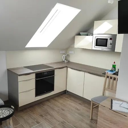 700 Διαμέρισμα *